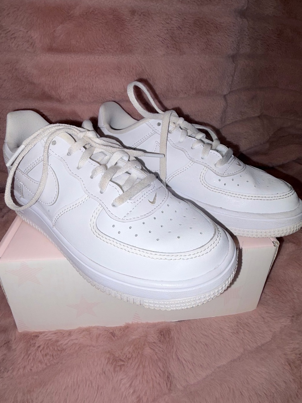 Nike Kids White Low-Top Sneakers